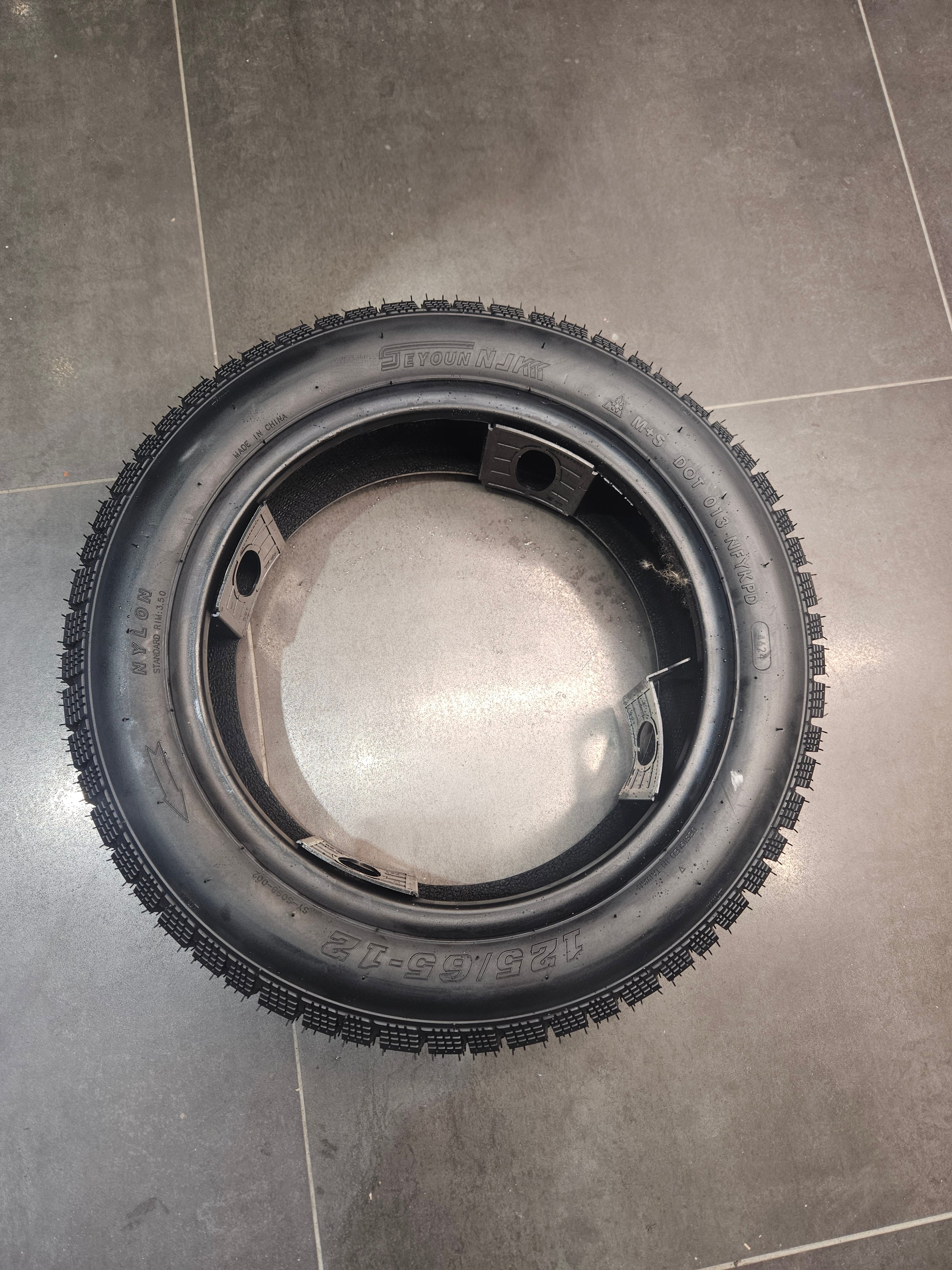 Winter Tires Ecolo Connect Matrix NEXA Evoque ENZA 125/65-12
