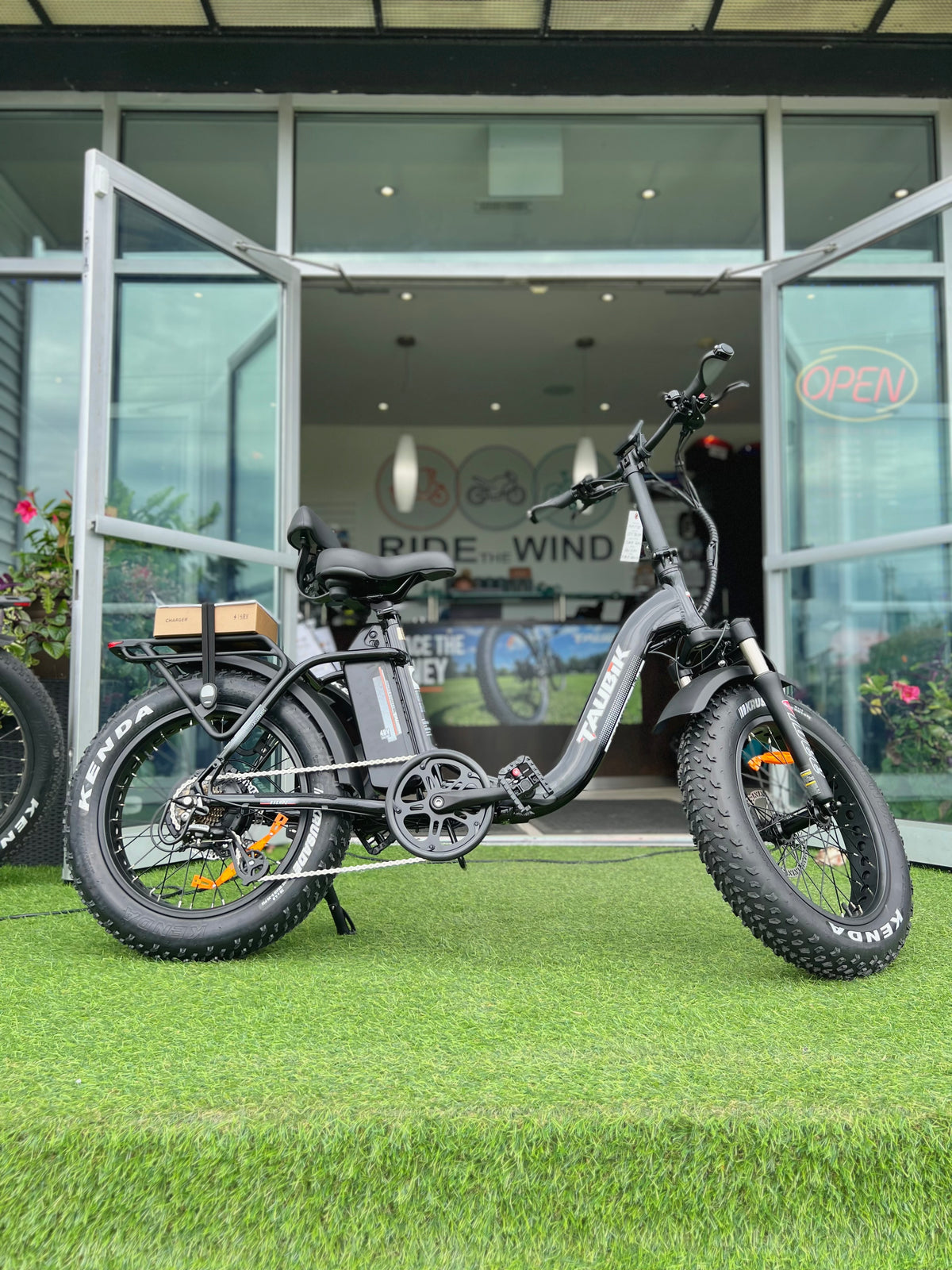 2025 Taubik Escape Ebike Electric Bicycle Foldable Style 20" Fat Tires UL 2849