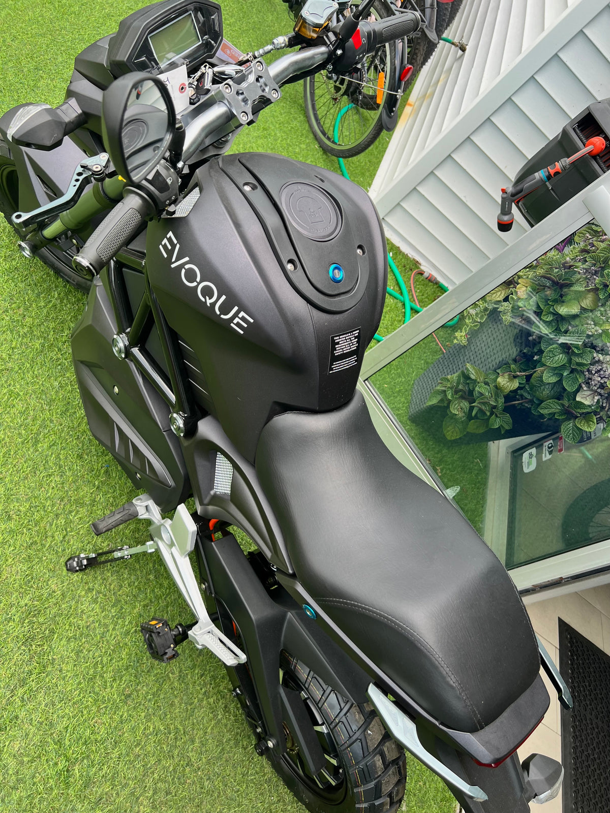 Evoque Etron 2024 Electric Motorcycle Style - 72V32AH LI - SALE
