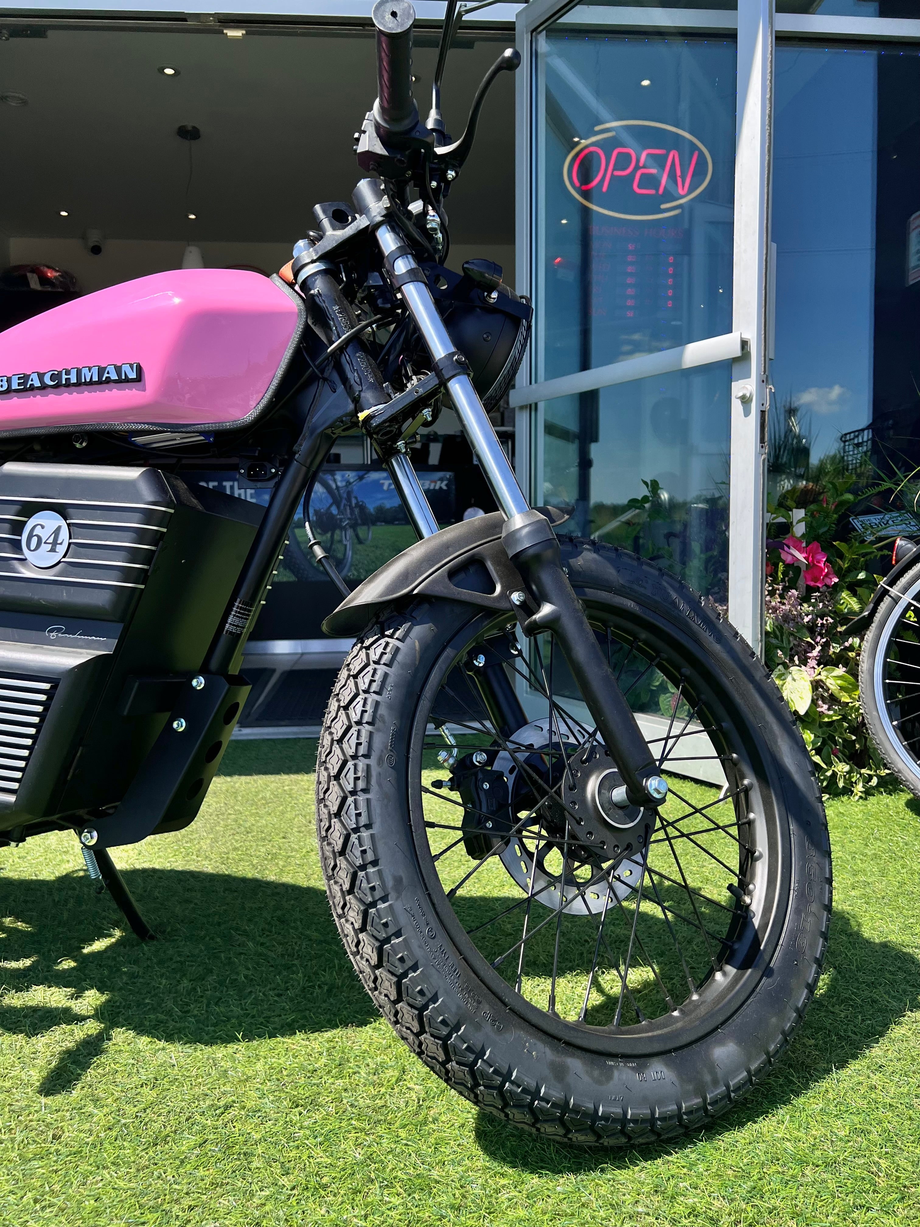 Beachman '64 | Low Speed Motorcycle