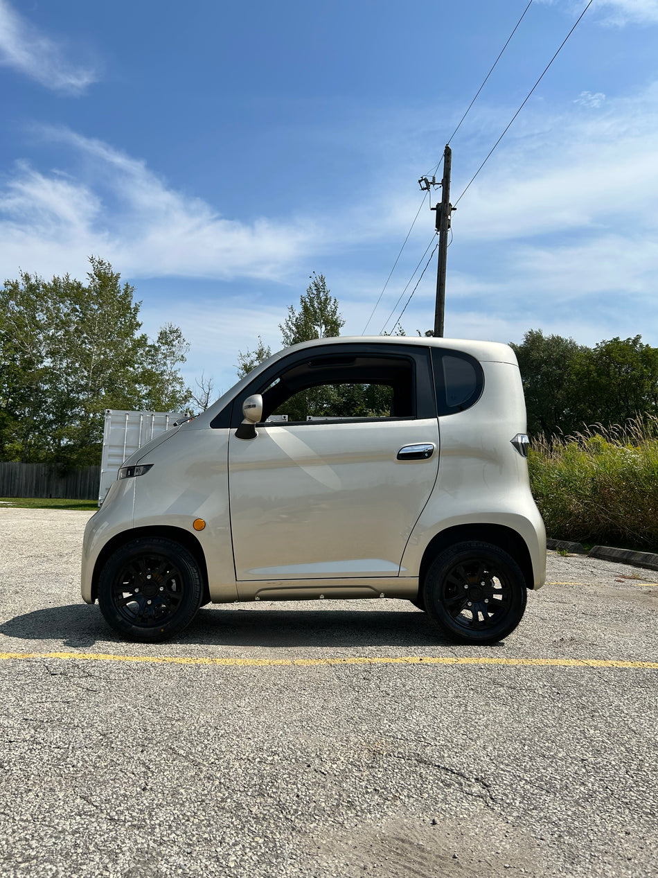 Ecolo ET4 Connect 4 Wheel Enclosed Mobility Scooter