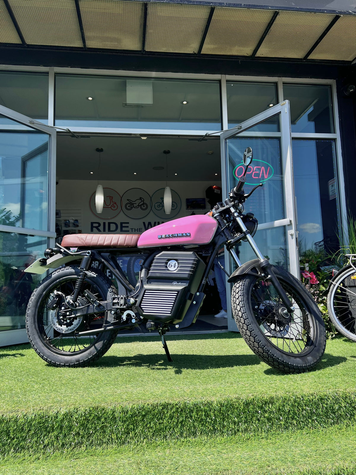 Beachman '64 | Low Speed Motorcycle