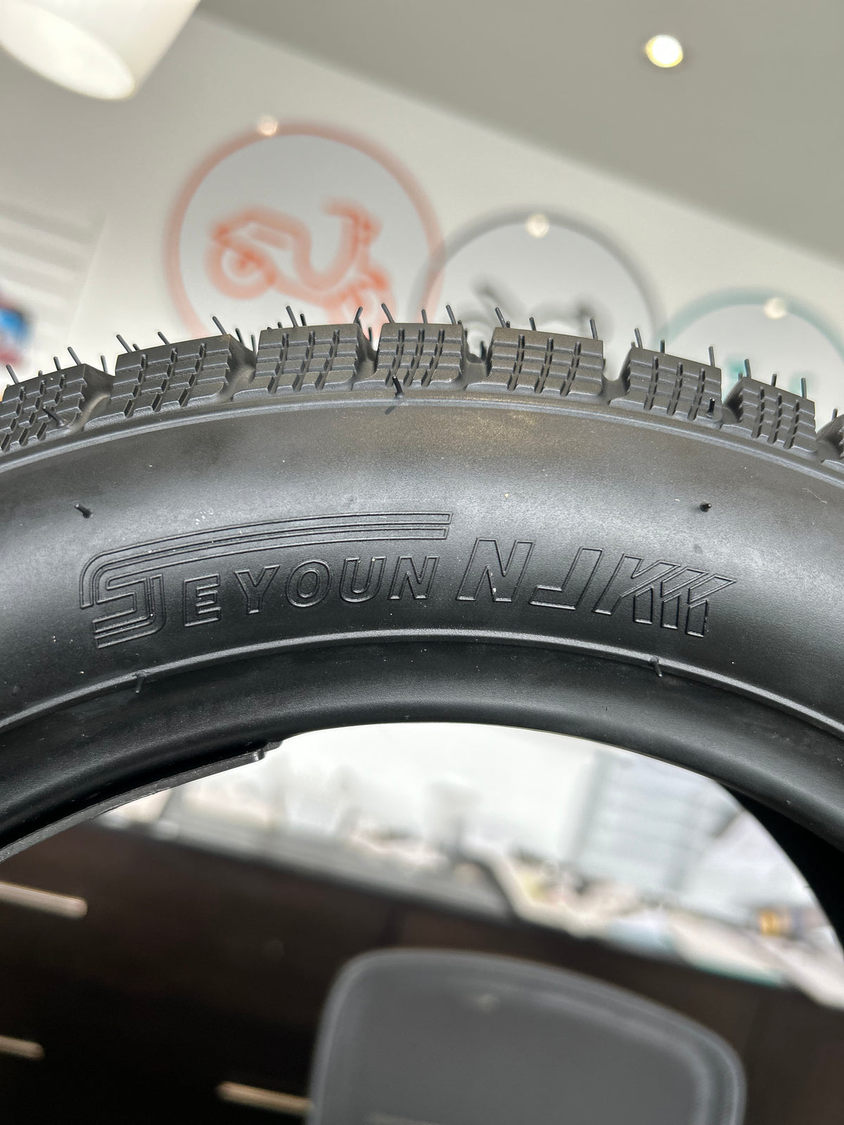 Ecolo Connect or Matrix Nexa Tire Tubeless 125/65-12
