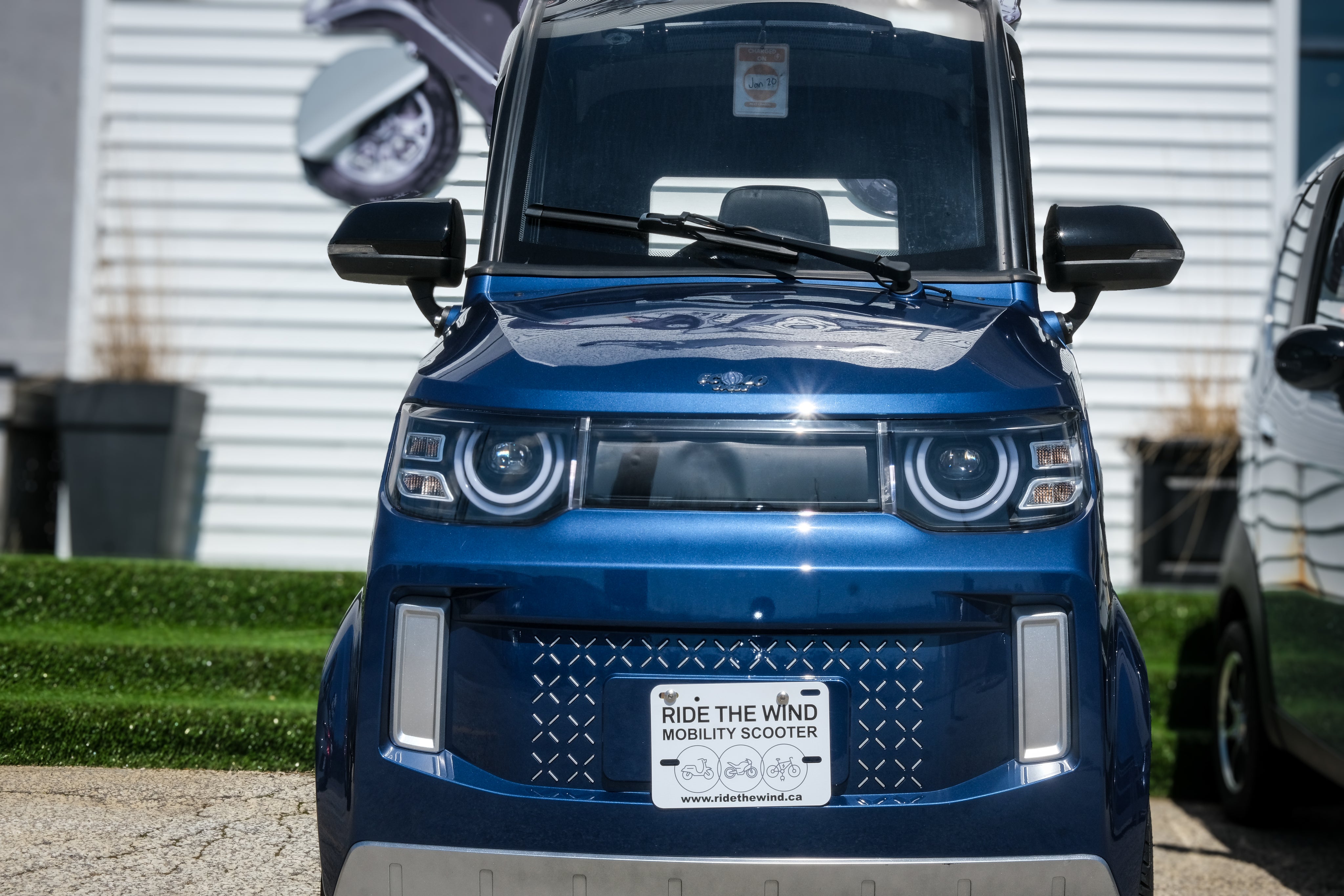 Ecolo ET4 Spark 4 Wheel Enclosed Mobility Scooter
