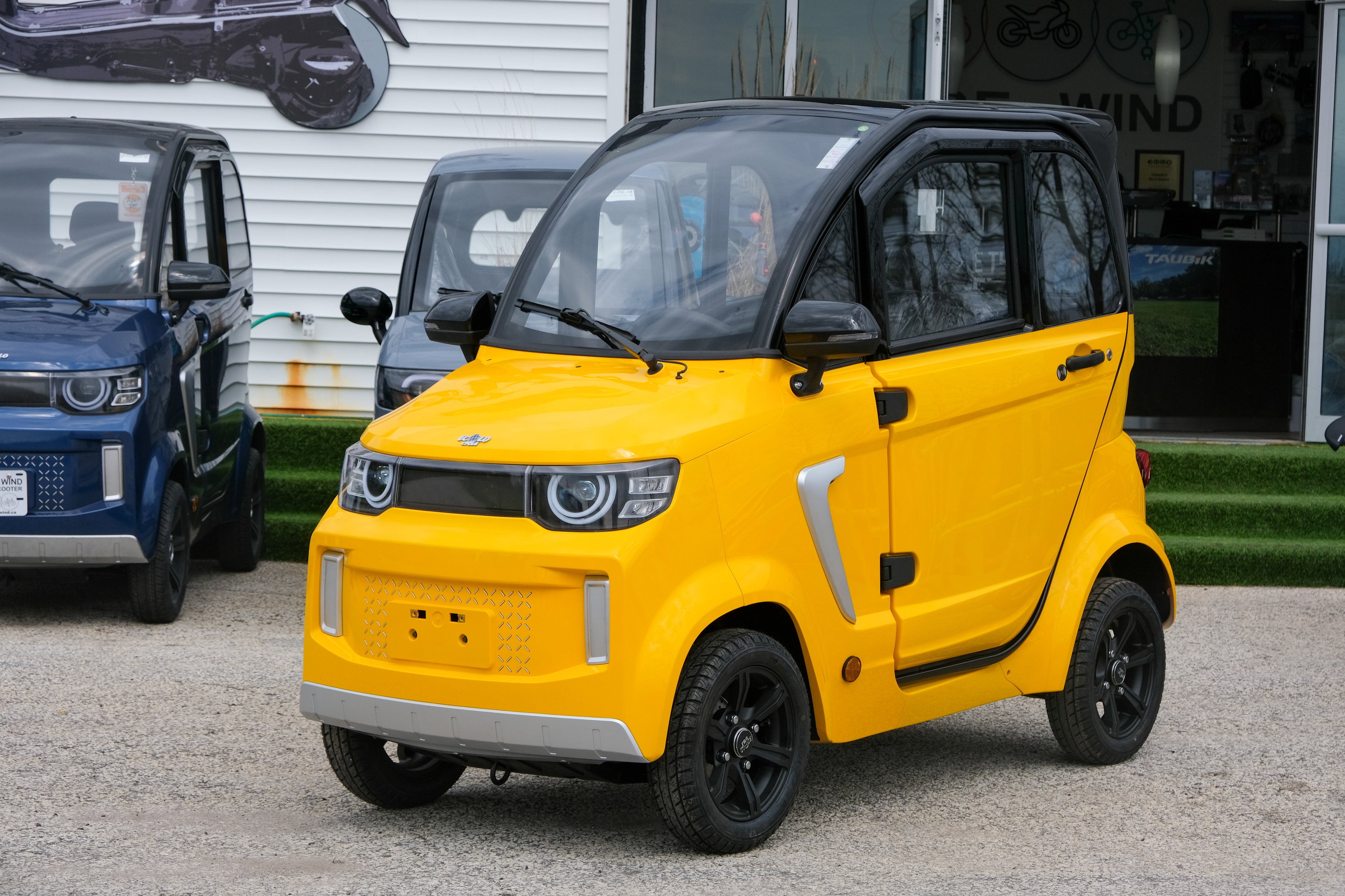 Ecolo ET4 Spark 4 Wheel Enclosed Mobility Scooter