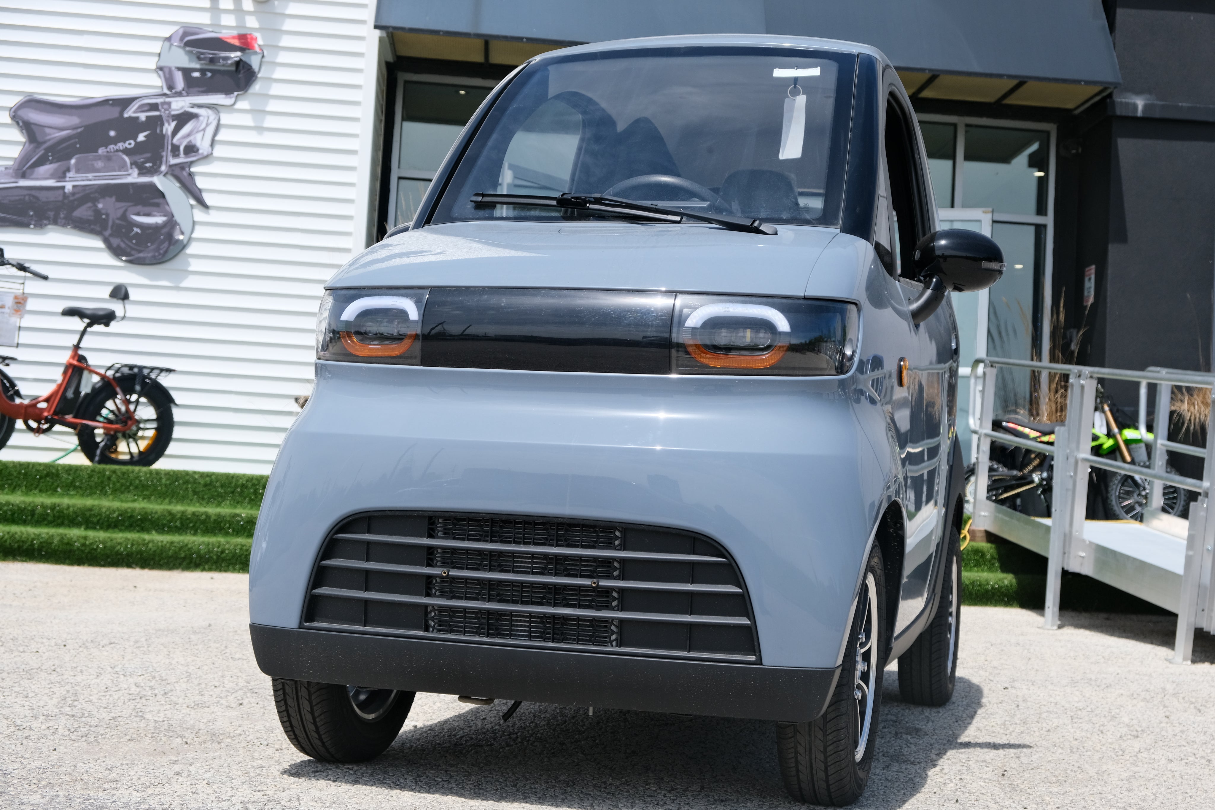 Evoque Enza | Electric Enclosed Mobility Scooter