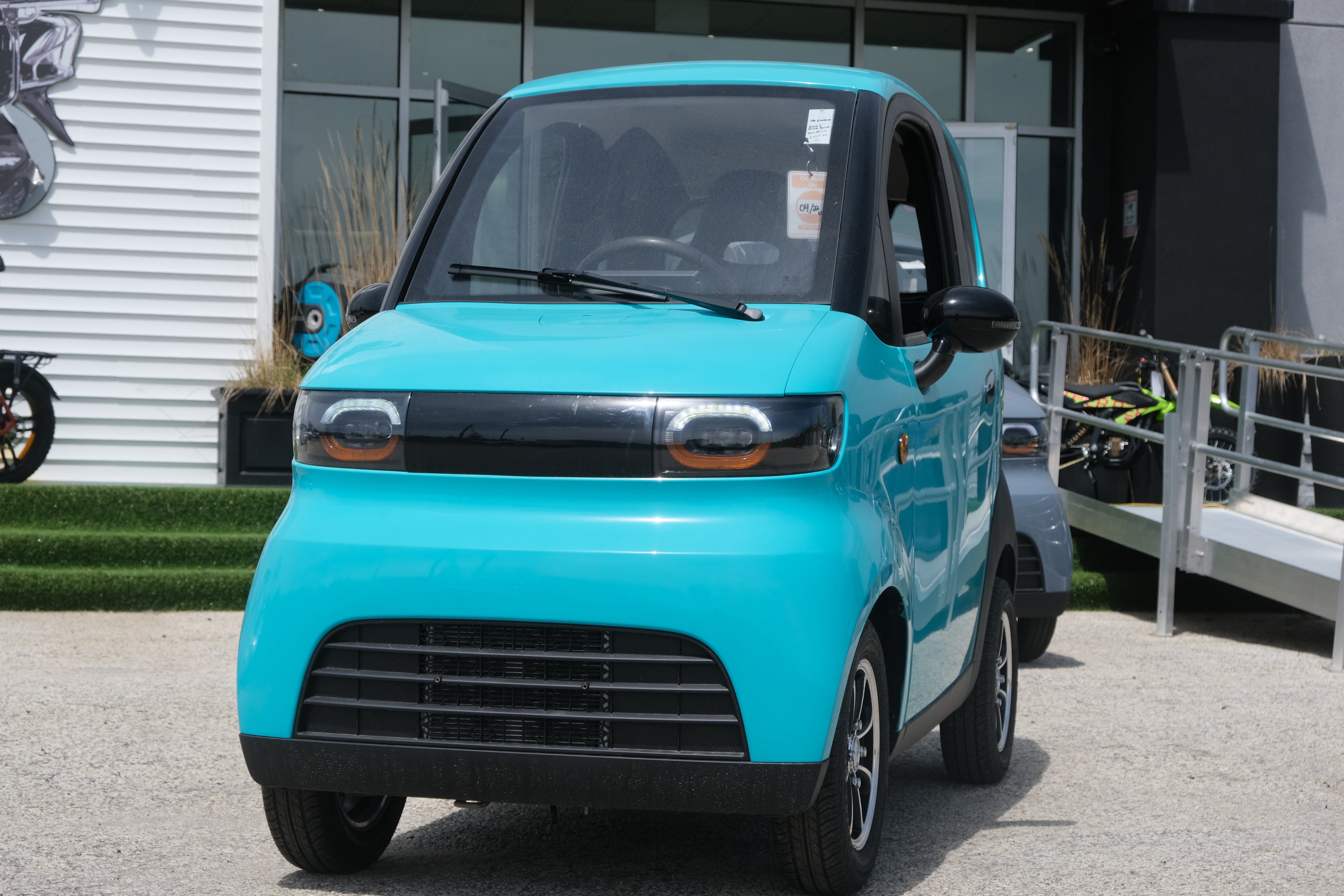 Evoque Enza | Electric Enclosed Mobility Scooter