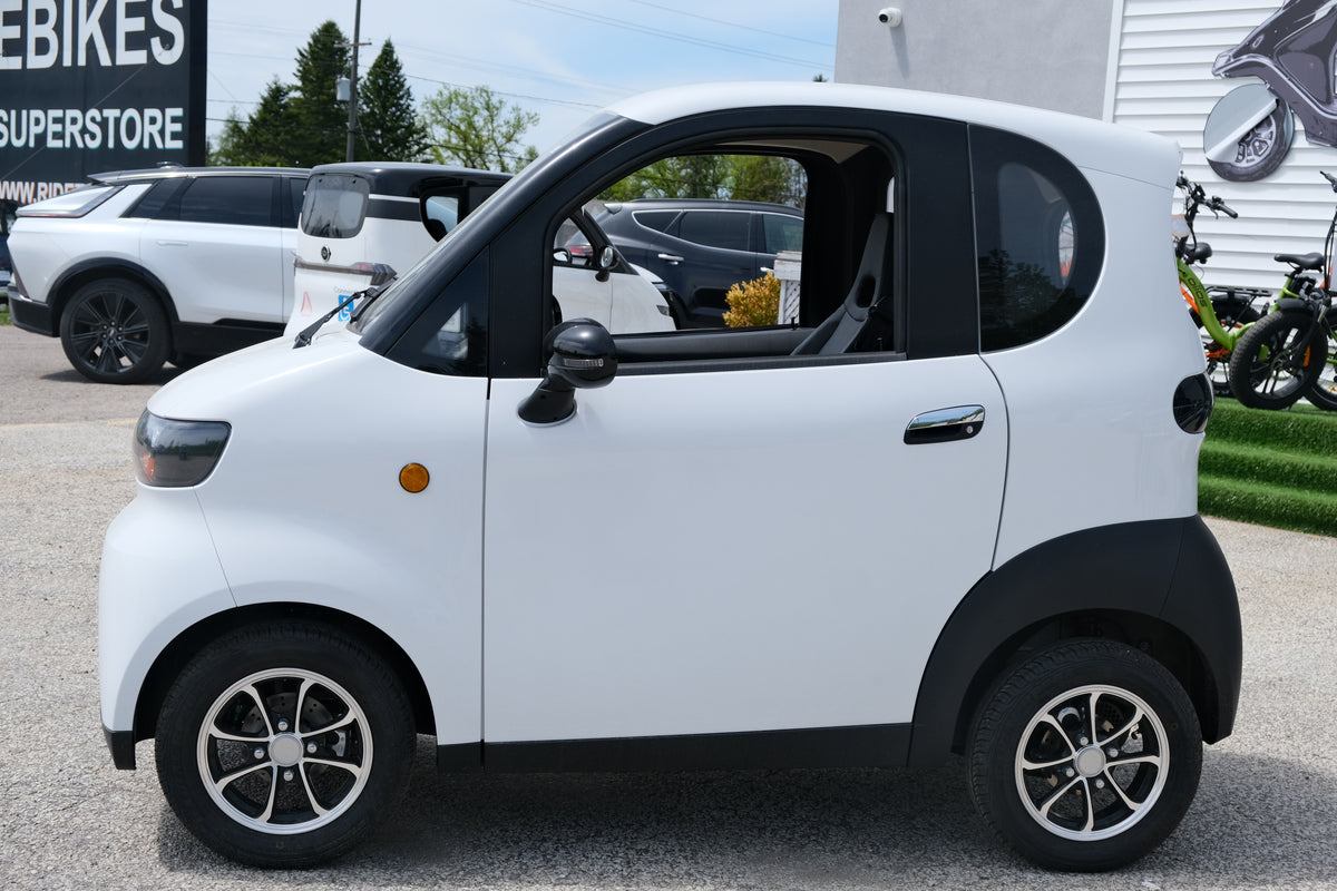 Evoque Enza | Electric Enclosed Mobility Scooter