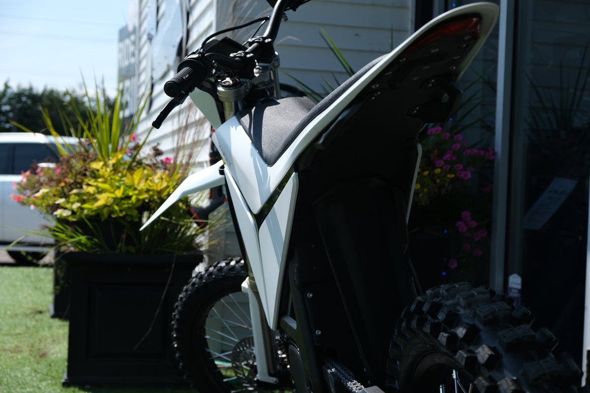 Y-VOLT Surge V | Electric Dirt Bike