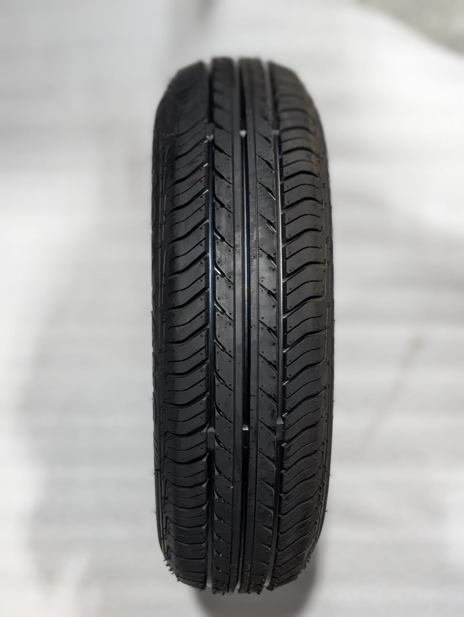 Evoque Enza Tire 12" 135/70R12