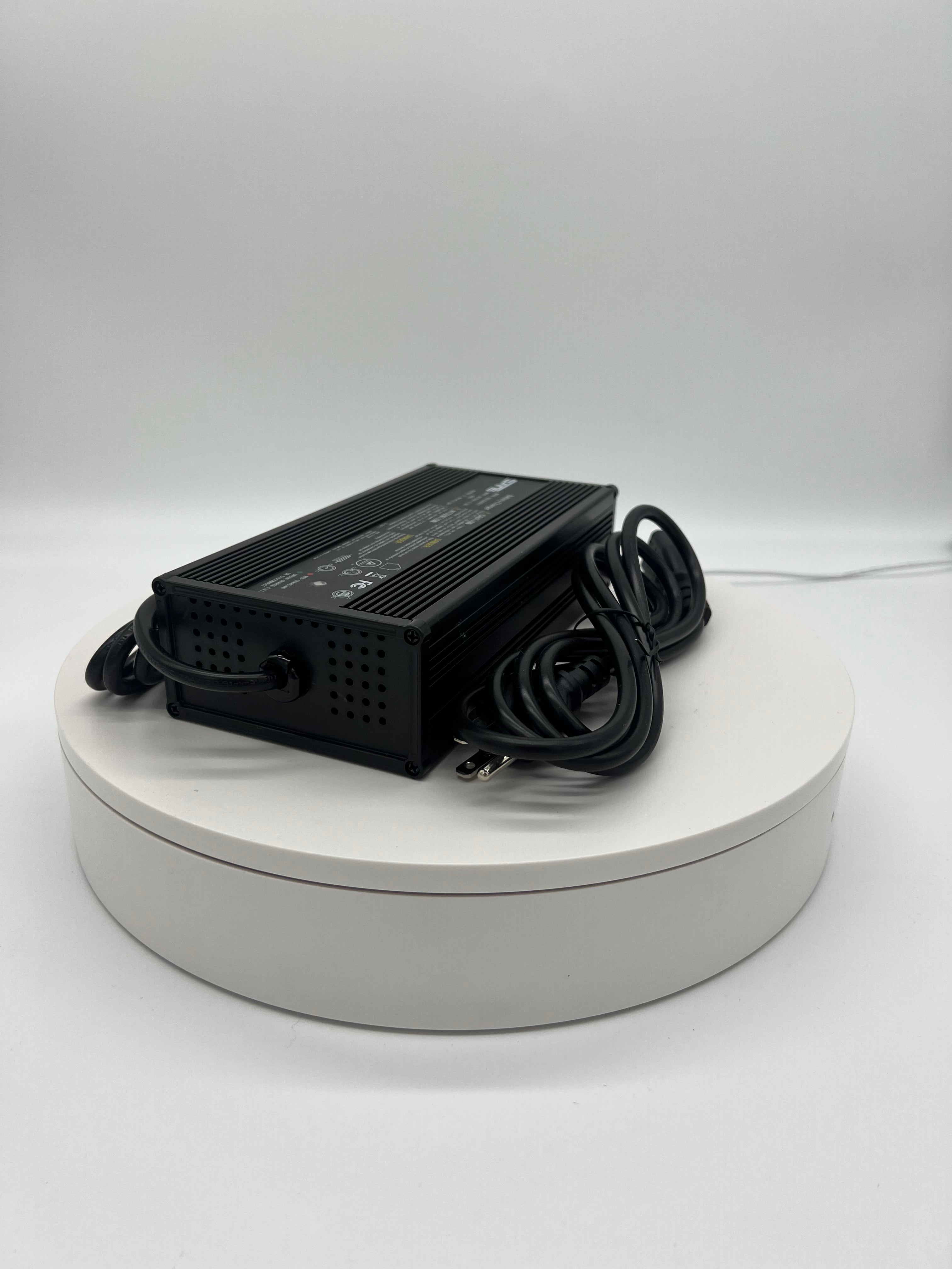 60v Lithium Charger 71.4v 4amp output