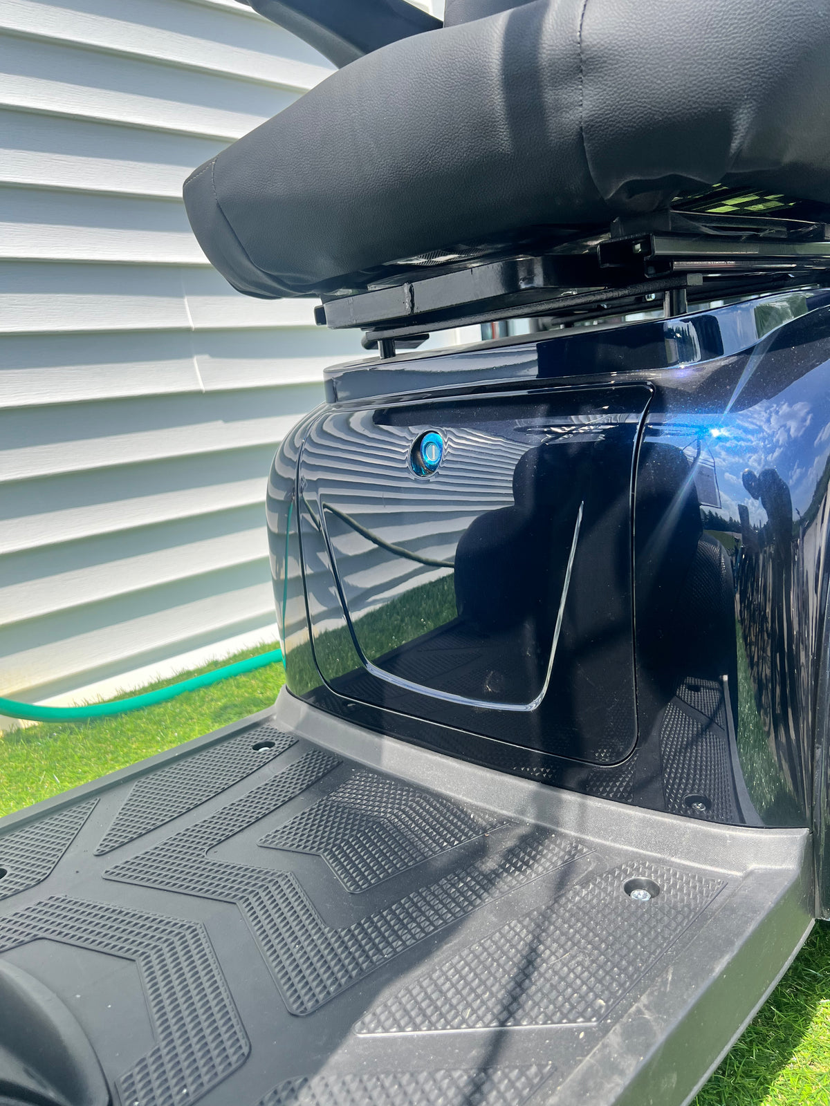 Ecolo ET4 LX with ROOF Mobility Scooter