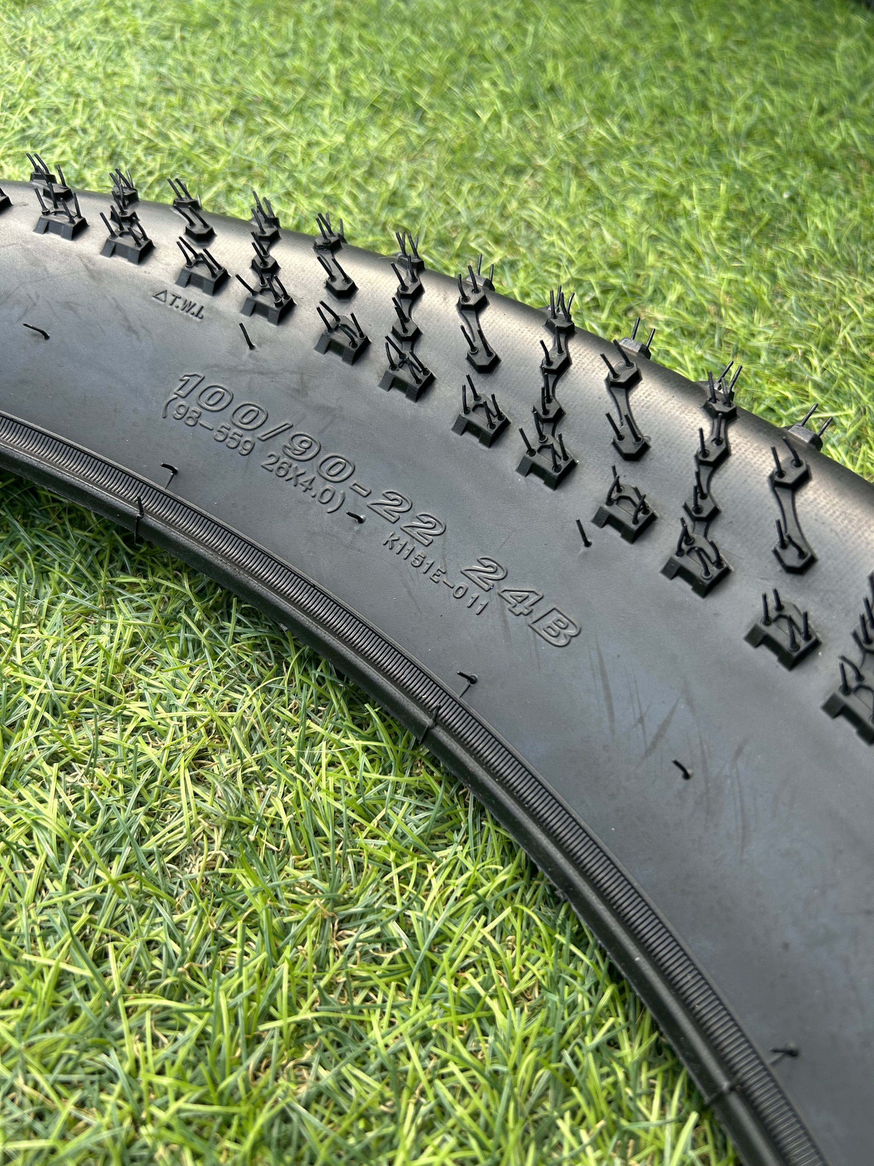 KENDA K1151 JUGGERNAUT PRO (26 X 4.0) TIRE