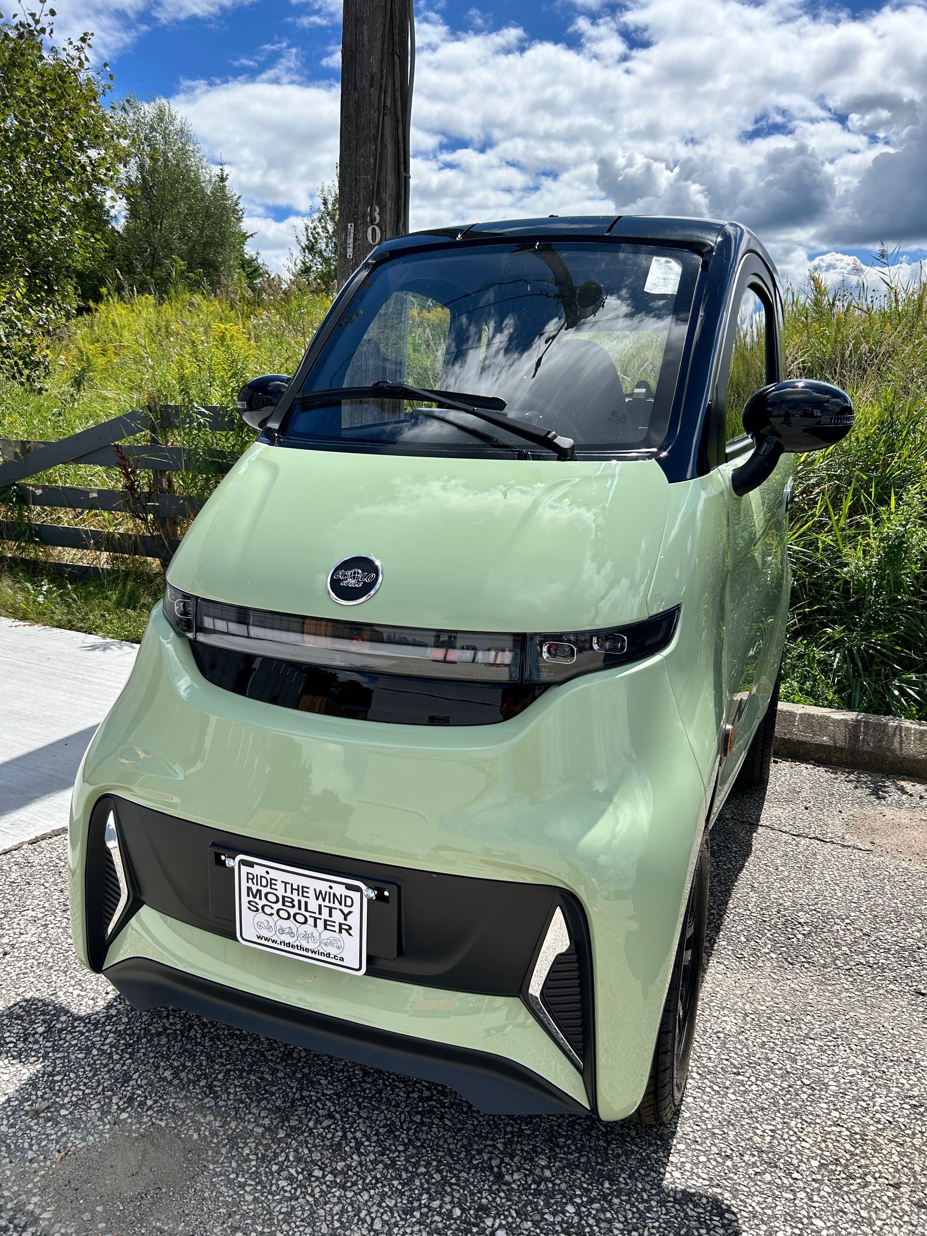 Ecolo ET4 Connect PLUS 4 Wheel Enclosed Mobility Scooter