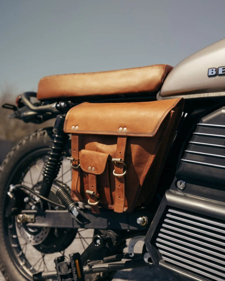 Beachman '64 Leather Saddle Bag