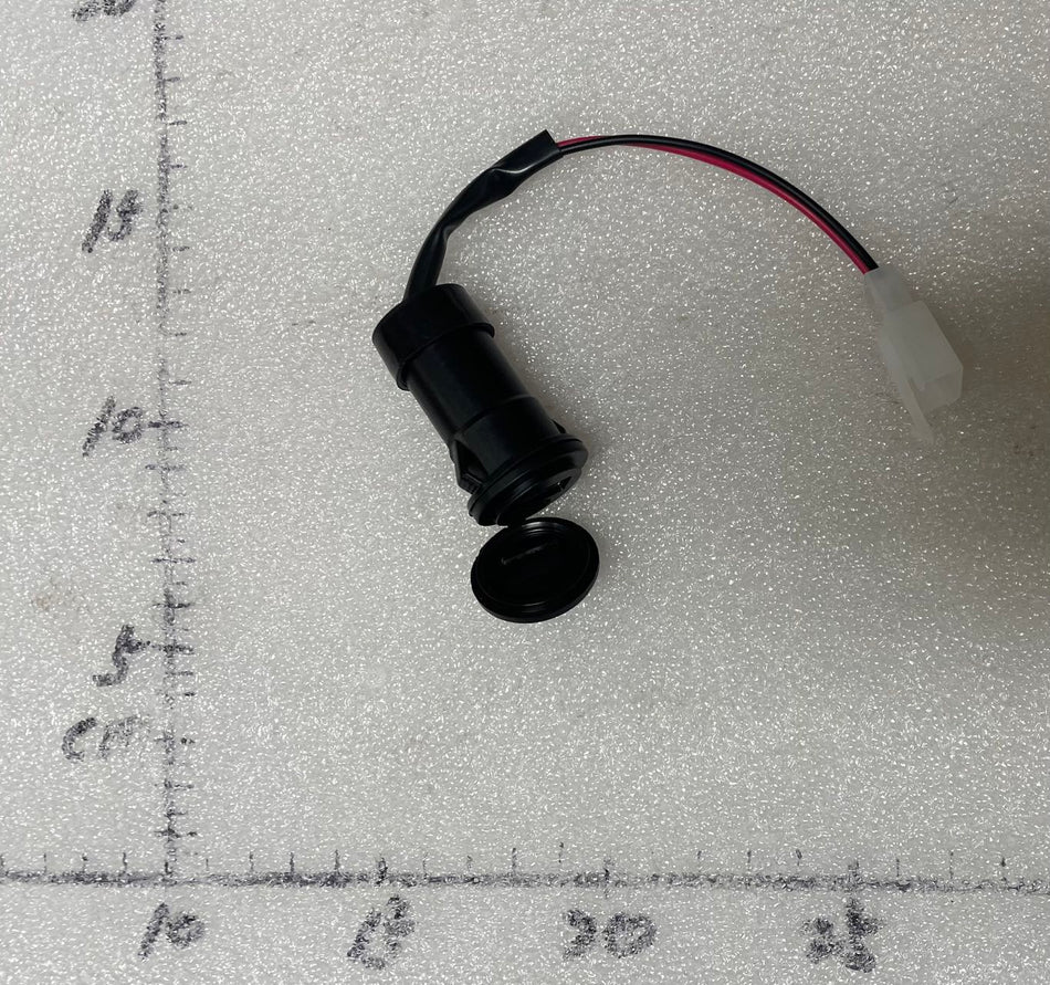 Emmo Zone II USB Charging Port