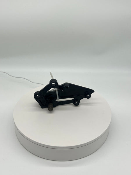 Tao Leo & Evoque Streetster Pegs