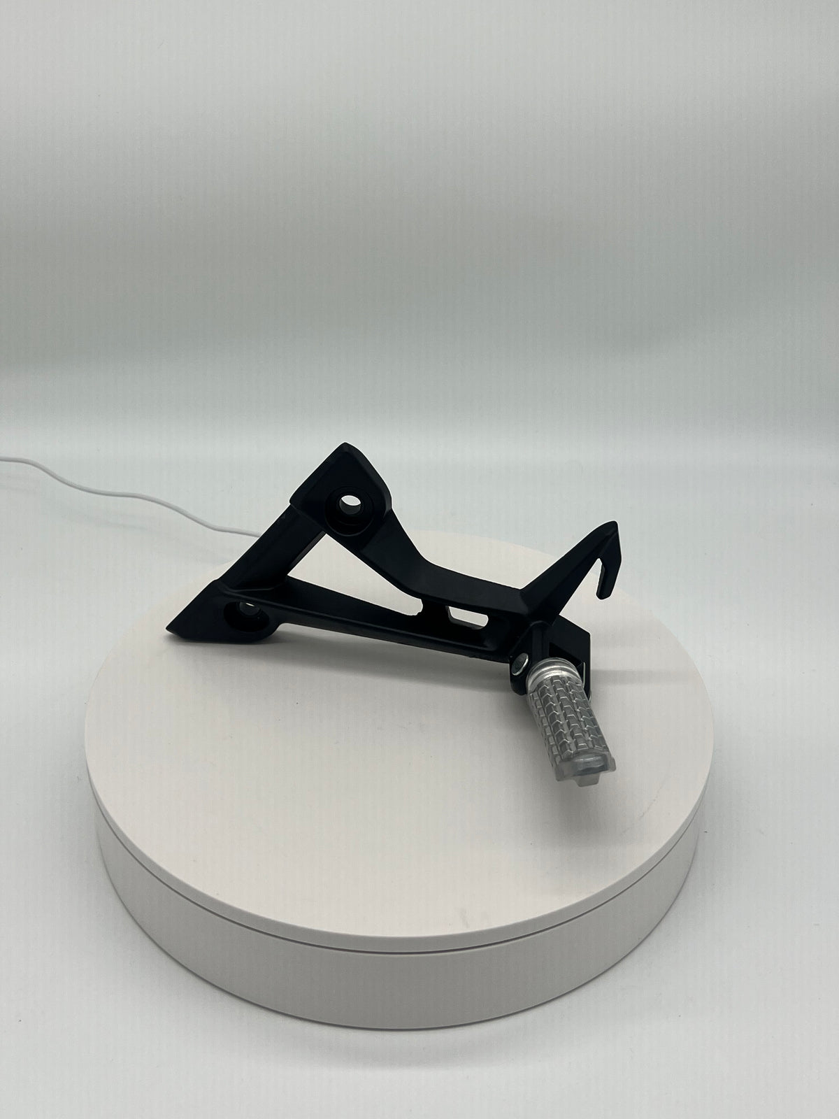 Tao Leo & Evoque Streetster Pegs