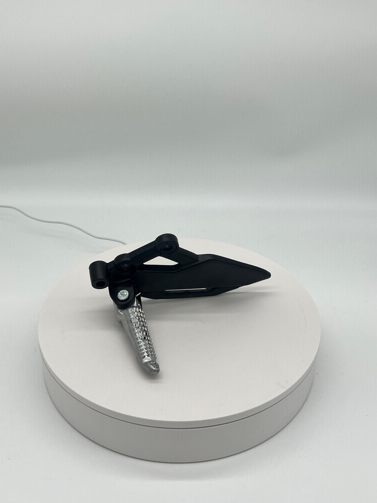 Tao Leo & Evoque Streetster Pegs