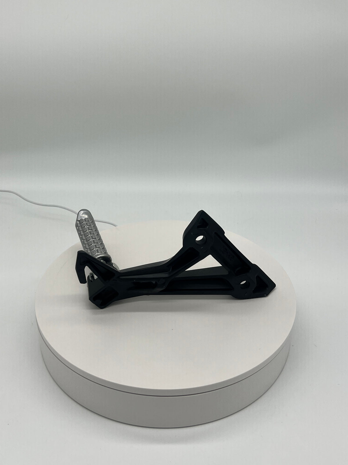 Tao Leo & Evoque Streetster Pegs