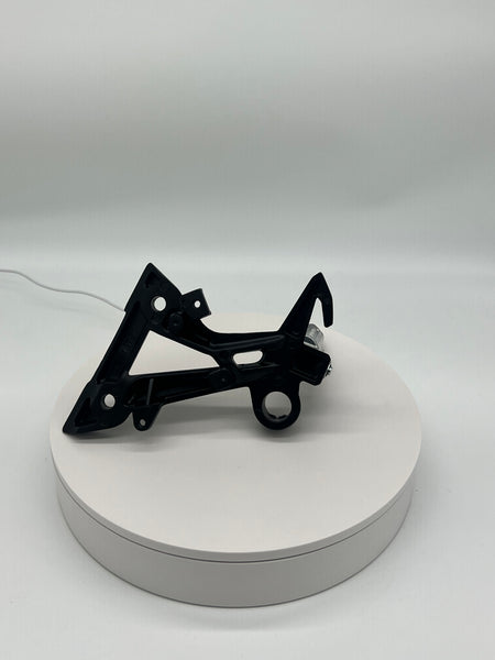 Tao Leo & Evoque Streetster Pegs