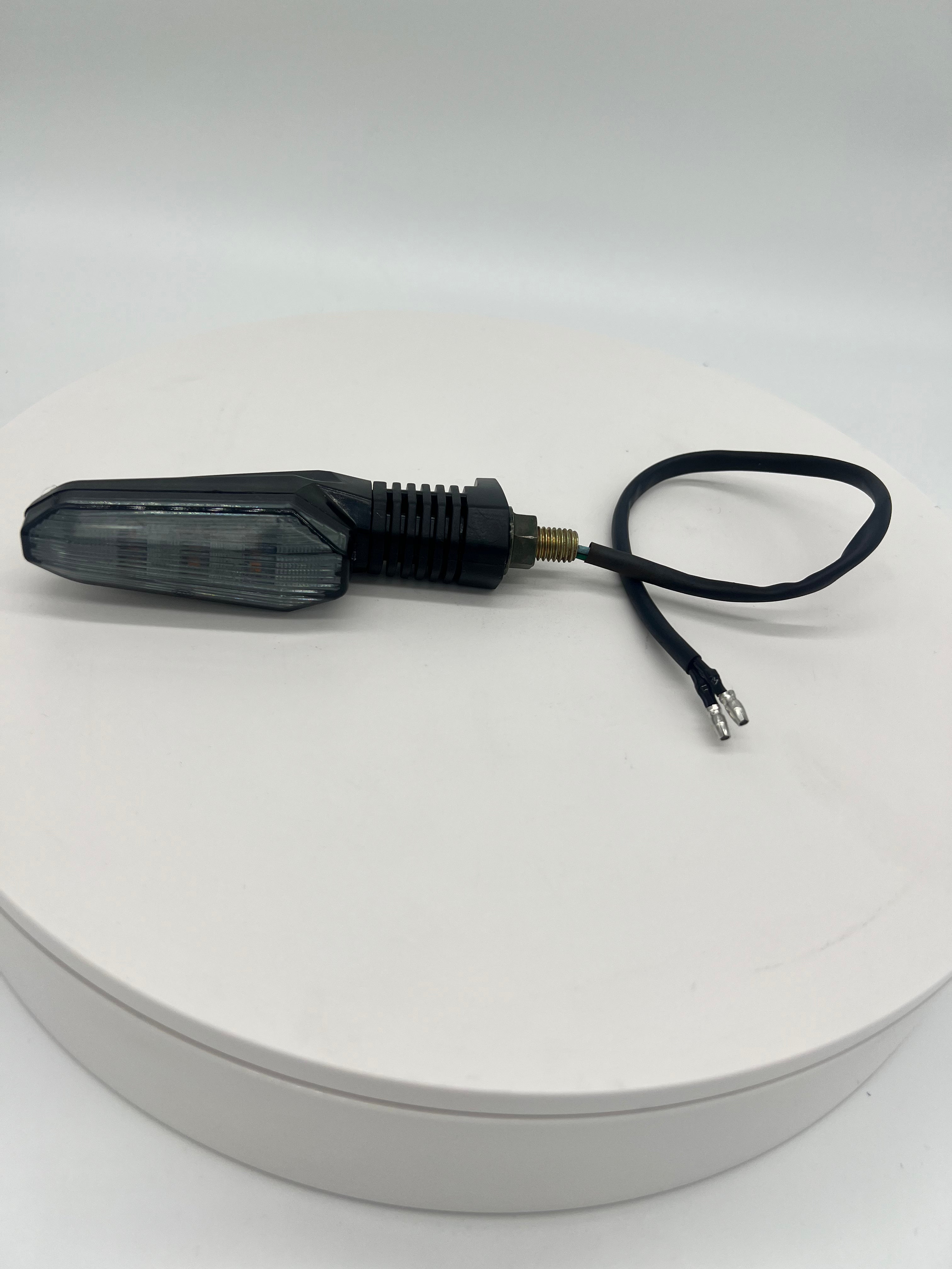Emmo Gandan/DX Rear Signal Light