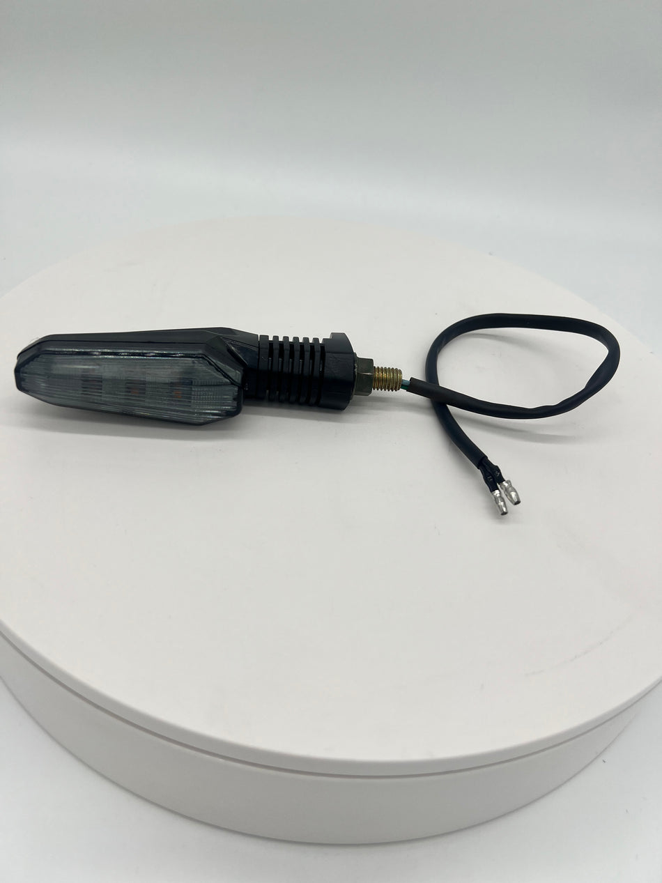 Emmo Gandan/DX Rear Signal Light