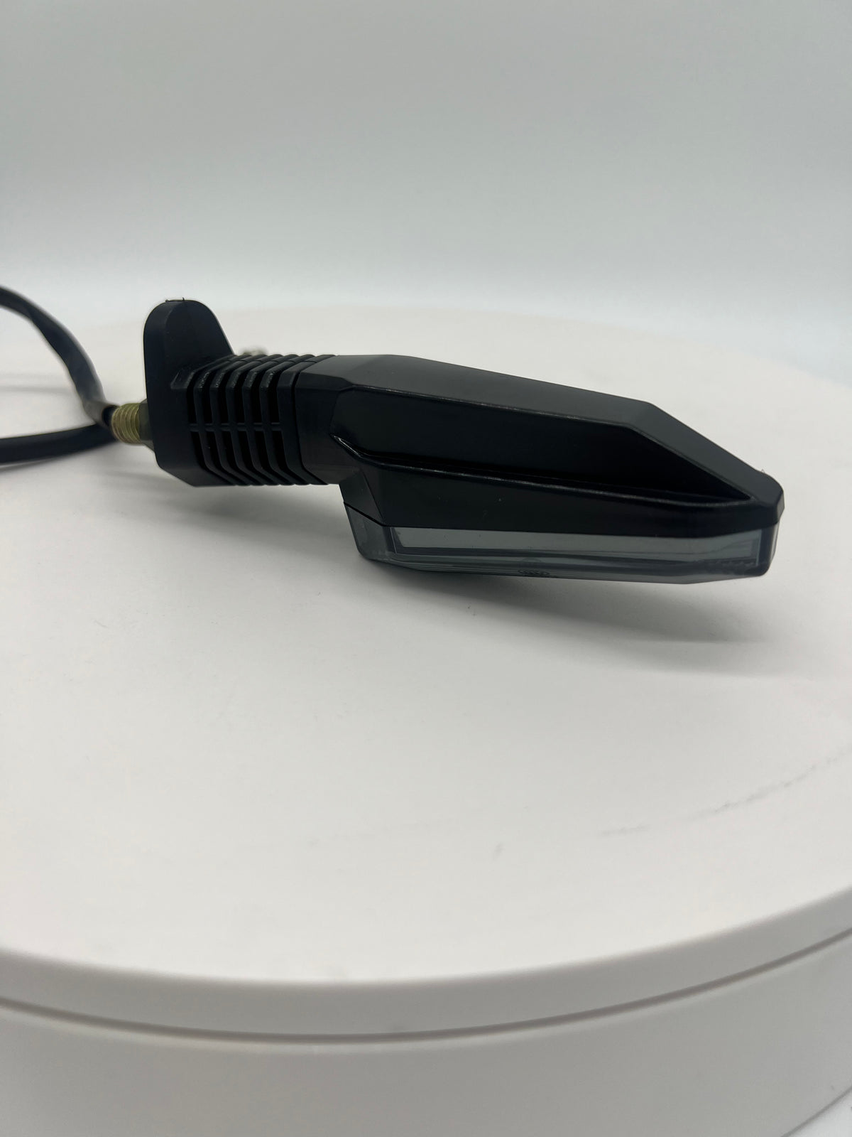 Emmo Gandan/DX Rear Signal Light