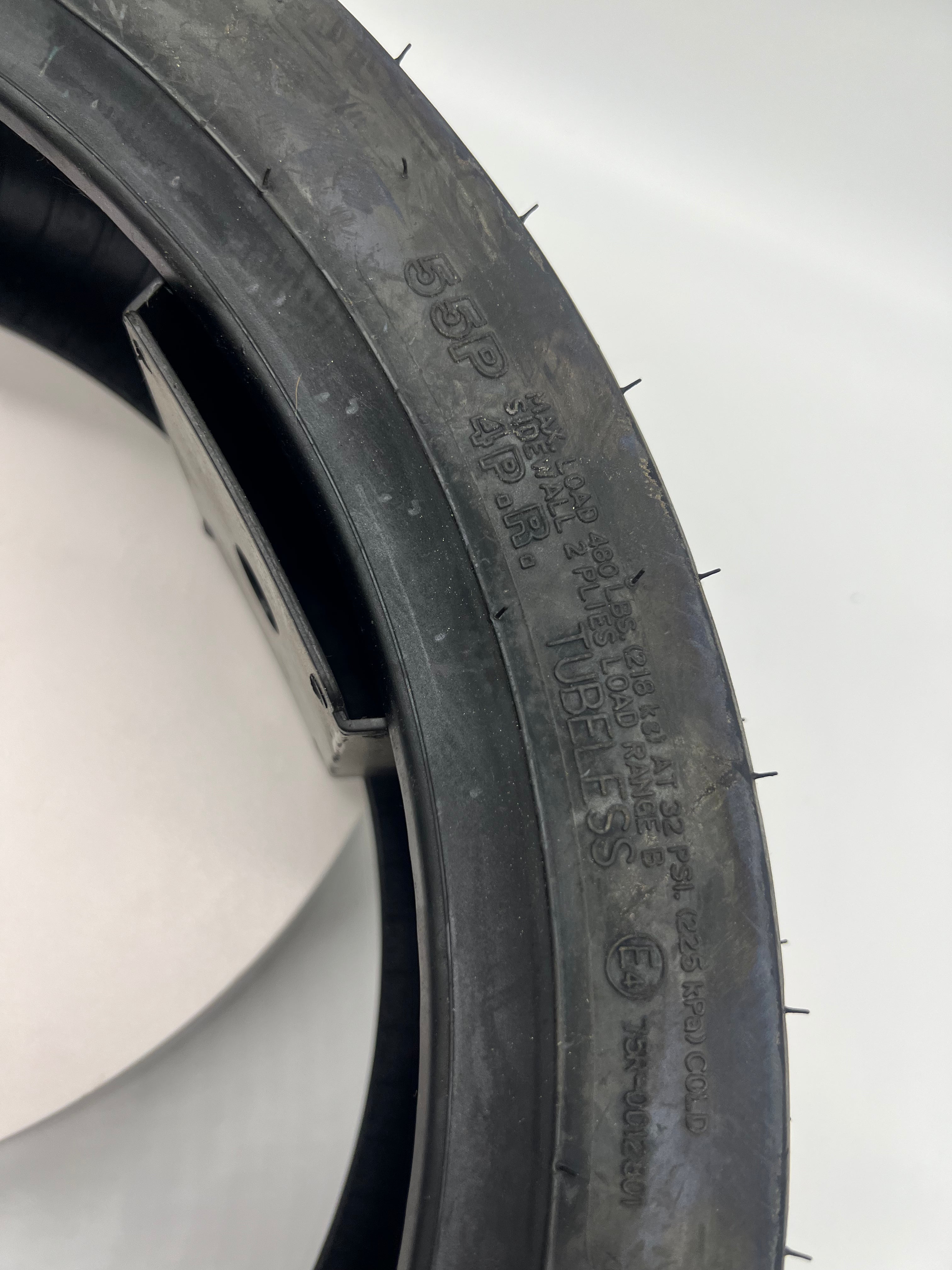 Emmo Kamen Rear Tire 120/70-14
