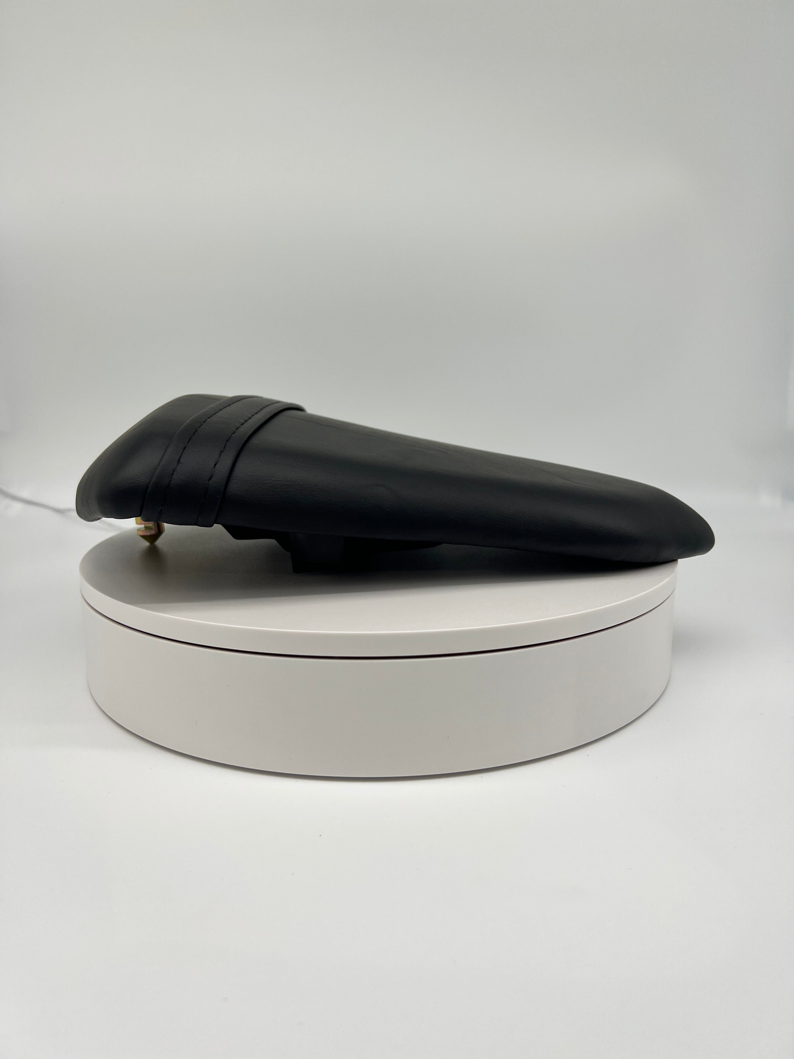 Emmo Zone/Tao Leo Rear Seat