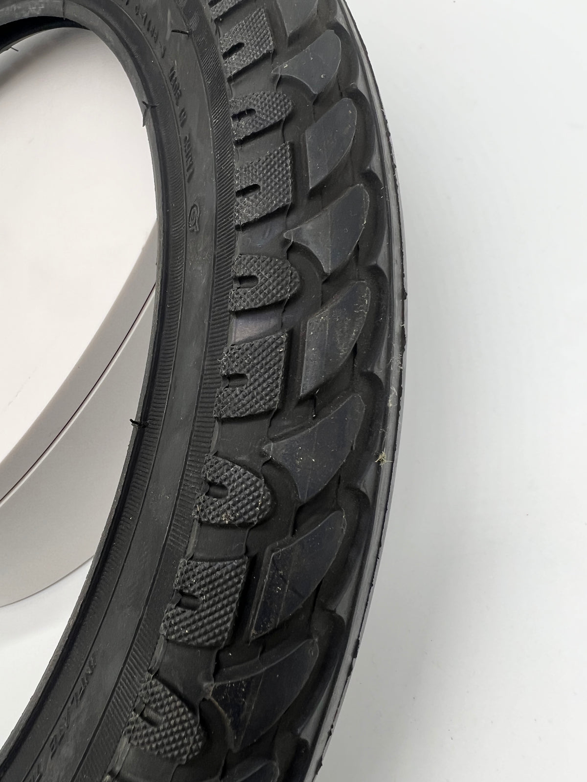 Emmo Urban Tire 18 x 2.5