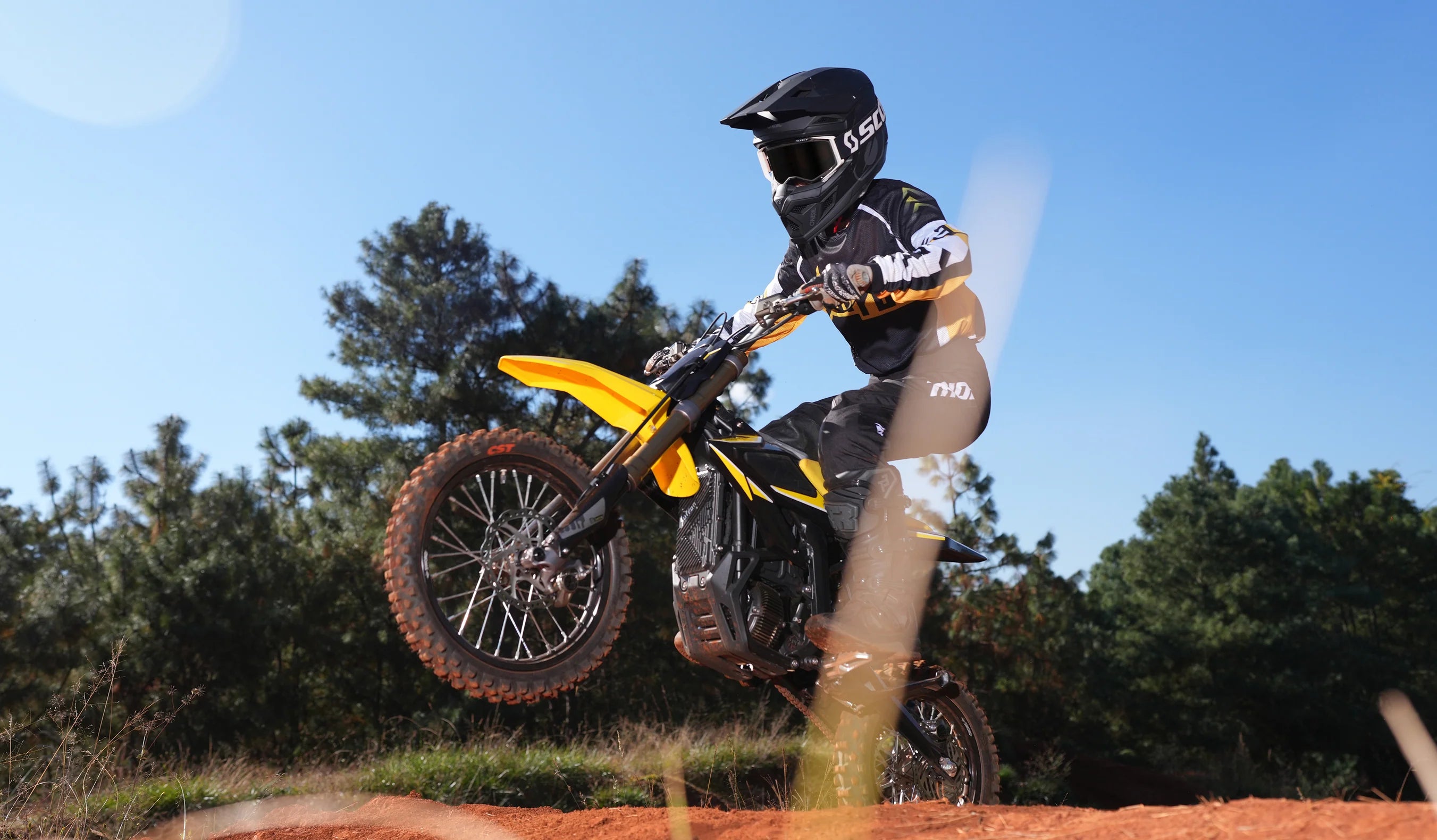 2025 Surron Hyper Bee | Electric Dirt Bike