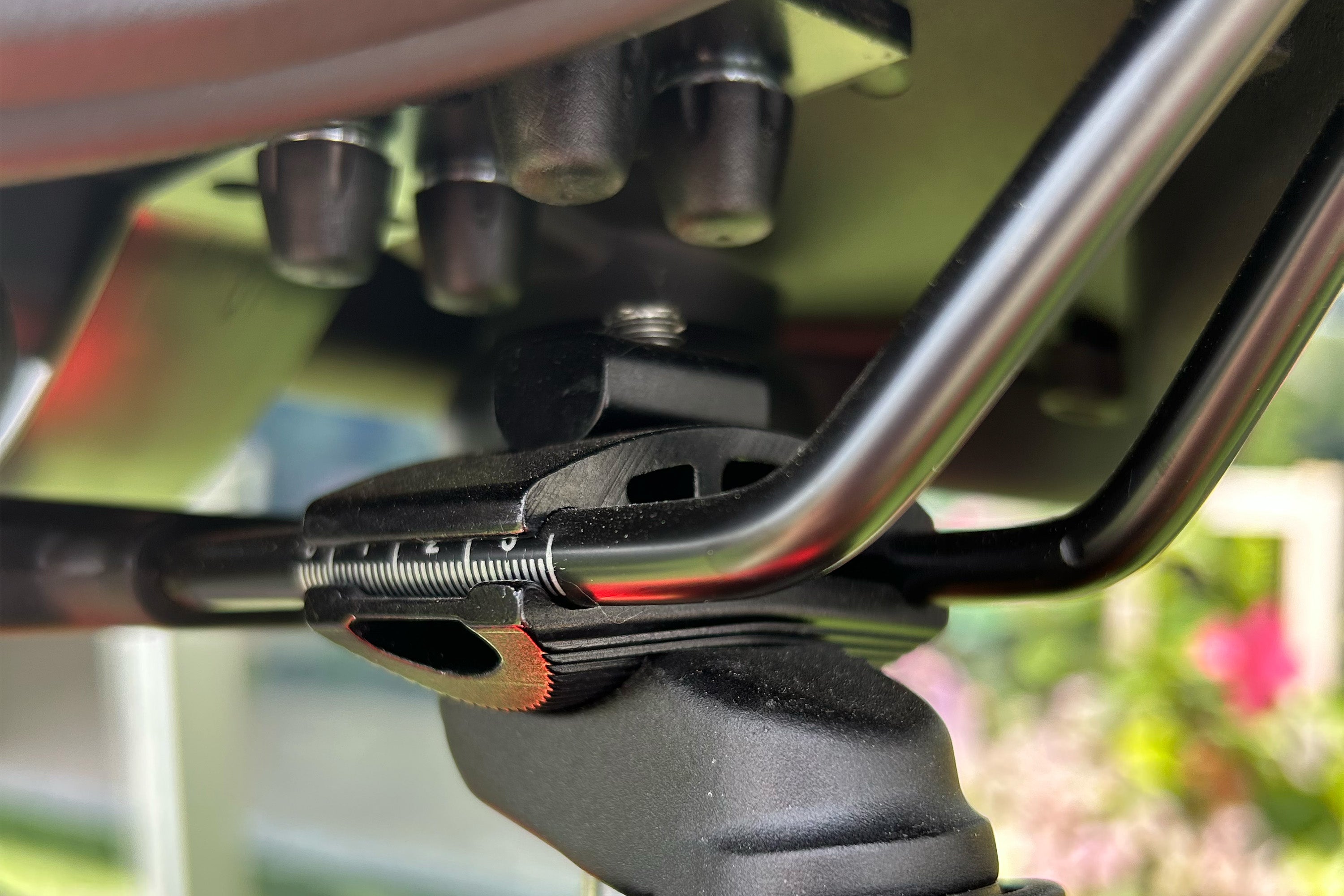 Taubik Seat With Backrest