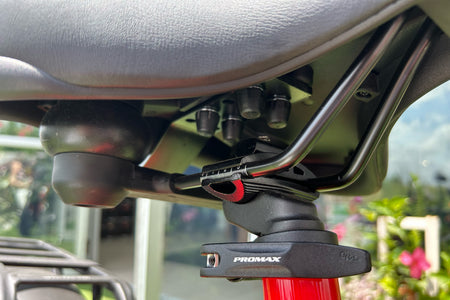 Taubik Seat With Backrest